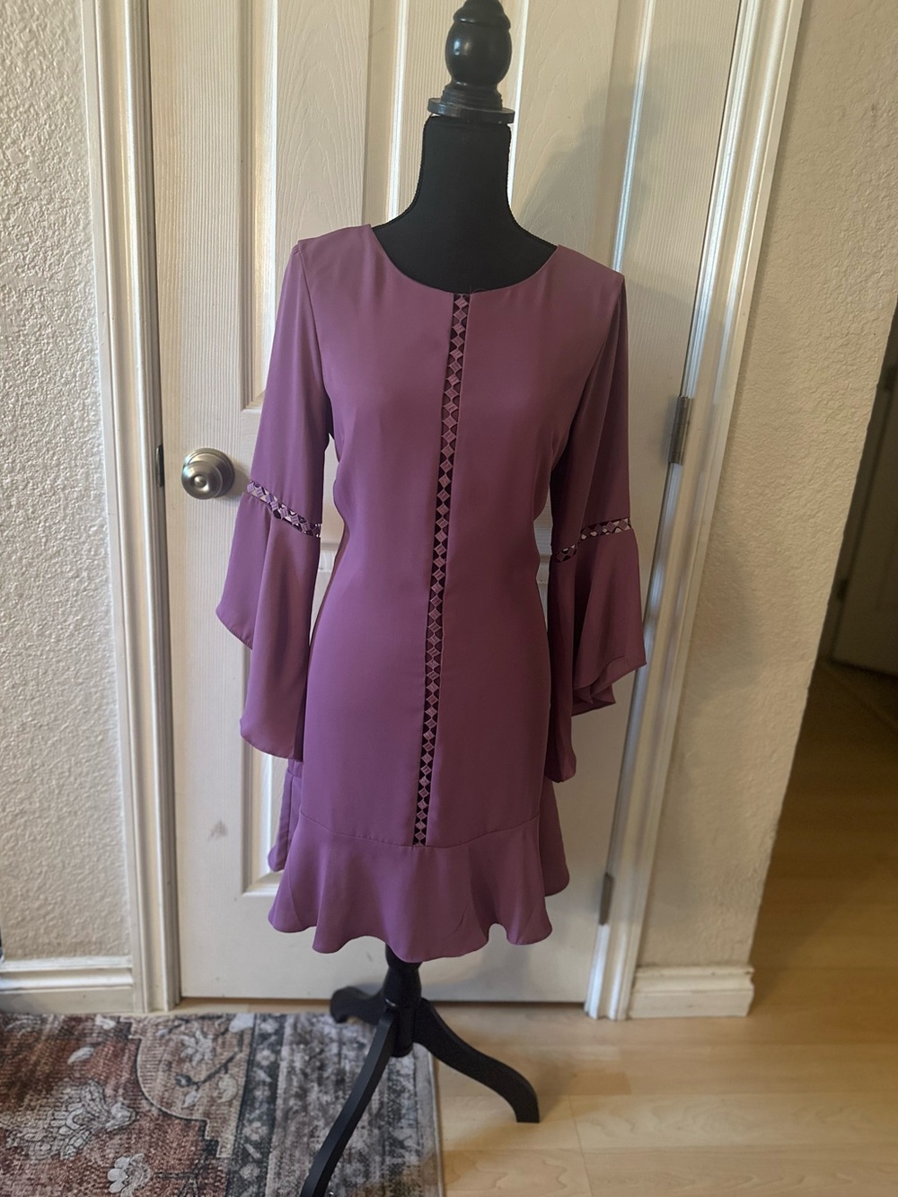 White House Black Market Mauve Bell-Sleeve Mini Dress